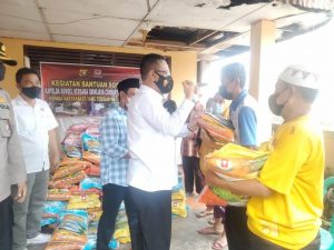 Dir Intelkam Polda Sumsel Bersama LSM SCW Bagikan Baksos Ke Masyarakat Kemuning.