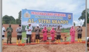 Kapolda Sumsel Resmikan Barak Baja Personel Dan Berikan Baksos Buat Warga Muratara