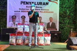 Dewan Kesenian Palembang Distribusikan Bantuan Beras Gubernur kepada para seniman