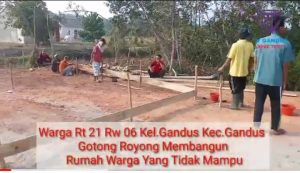 Warga Rt 21 Rw 06 Kel.Gandus Kec.Gandus  Gotong Royong Membangun  Rumah Warga Yang Tidak Mampu
