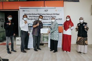 Kolaborasi ACT dan PLN S2JB, Bagikan Paket Pangan untuk Warga Isoman