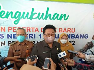 Kepala Dinas Pendidikan Provinsi Sumsel Kukuhkan 371 Peserta Didik Baru SMA Negeri Plus 17 Palembang