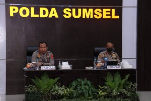 Kapolda Beserta PJU Polda Sumsel Mengikuti Commander Wish, Guna Meningkatkan Penegakan Hukum Dan Penanganan Covid-19