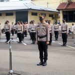 Kapolda Sumsel Serahkan Pin Emas Kapolri Dan Penghargaan Personil Berprestasi
