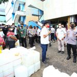 Tinjau Pasar Minggu, Kapolri Pastikan Stok Minyak Curah untuk Warga Aman