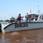 Lanal Palembang Berhasil Menemukan 2 Jenazah Korban Dalam Insiden Kecelakaan Air Di Perairan Oki