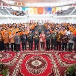 RIBUAN MAHASISWA UNIVERSITAS JAMBI IKUTI KULIAH UMUM PANGDAM II/SWJ
