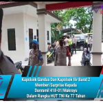 Kapolsek Gandus Dan Kapolsek Ilir Barat 2  Memberi Surprise Kepada Danramil 418-01/Makrayu Dalam Rangka HUT TNI Ke 77 Tahun