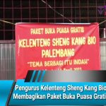 Pengurus Kelenteng Sheng Kang Bio Membagikan Paket Buka Puasa Gratis