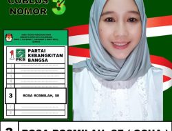 Rosa Rosmilah Sosialisasi Dan Membagikan Kartu Bantuan Sosial Hernoe Peduli