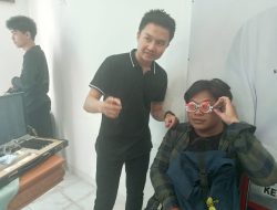 Andi Asmara Caleg DPR RI Dapil Satu Partai Perindo Sumatra Selatan Bagikan  2000 Kacamata dan Pemeriksaan Mata Gratis
