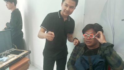 Andi Asmara Caleg DPR RI Dapil Satu Partai Perindo Sumatra Selatan Bagikan  2000 Kacamata dan Pemeriksaan Mata Gratis