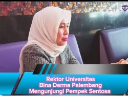 Rektor Universitas Bina Darma Palembang Mengunjungi Pempek Sentosa
