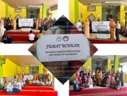 Dharma Wanita SMP Negeri 39 Palembang Giat Jum’at Barokah