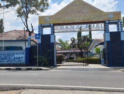 DIDUGA SMA N 2 LAHAT KANGKANGI PERMENDIKNAS NO 70 TH 2009 DAN RAMPAS HAK ANAK BANGSA