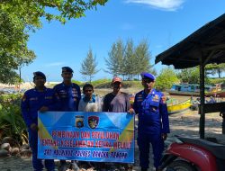 Persatuan Saat Polairud Polres Bangka Tengah Mengingatkan Masyarakat Pesisir Wilayah Hukum Polres Bangka Tengah