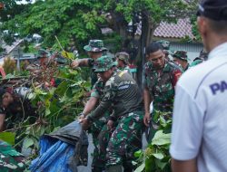 Dandim 0418/Palembang Letkol Arh Erik Novianto Pimpin Karya Bakti Hari Juang TNI AD Ke-80 di SD Kartika II-2
