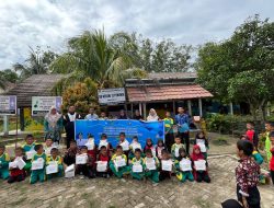 Dalam Upaya Pemenuhan Gizi, 1600 Siswa SD di PALI Terima Makanan Tambahan Dari Hasil Perikanan Program PMTAS