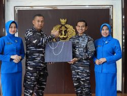 Lanal Palembang Gelar Tradisi Lepas Sambut, Kolonel Arry Hendrawan Resmi Pegang Kemudi Komando