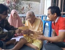 Walikota Palembang Berikan Bantuan Untuk Veteran Pejuang Berumur 98 Tahun, Rodi Abdullah