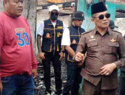 Direktur PT PAB H.Jamak Udin. SH dan Jajarannya Berikan Bantuan Kebakaran di Jalan Sunan Kertapati Palembang