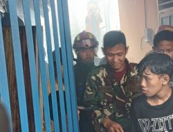 Babinsa Lawang Kidul Koramil 418-05/Lemabang Sigap Tangani Kebakaran, Danramil Kapten Inf Marwan: Warga Harus Lebih Waspada