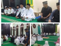 Walikota Pangkalpinang Tarawih Bersama Warga Kelurahan Sriwijaya, Serahkan Bantuan Peralatan Mushola