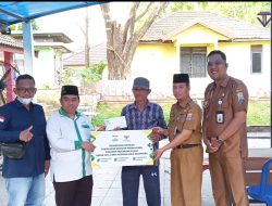 BAZNAS Kota Palembang Menyalurkan Bantuan Santunan Kepada Warga RT 19 Kelurahan Pulokerto Rumah Roboh Karena Angin Puting Beliung