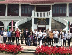 Spektakuler! 1.000 Penari Ramaikan Aksi 10 Jam Menari Nonstop di Museum SMB II Palembang