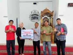Dekat dengan Masyarakat, Bank Sumsel Babel Salurkan Bantuan CSR untuk Fasilitas Keagamaan