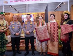 Kapolri Apresiasi UMKM Bhayangkari Sumsel di Bazar Kreasi Nusantara 2026