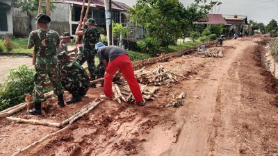 Memasuki Hari Ke-10, Satgas TMMD Terus Kebut Pembangunan Jalan 750 Meter dengan Pemasangan Cerucuk Dalam