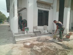 Satgas TMMD Ke-129 Kodim 0418/Palembang Terus Kebut Finishing Pembangunan Mushola Baitul Makfurin