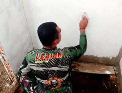 Hari Ke-17 TMMD ke-129, Satgas Kodim 0418/Palembang Fokus Tahap Finishing RTLH Milik Ibu Suwarni