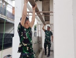 Satgas TMMD ke-129 Kodim 0418/Palembang Percepat Penyelesaian Pembangunan Mushola Al Magfurin