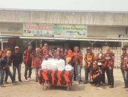 MPW, MPC dan PAC Pemuda Pancasila Jakabaring Gelar Jumat Barokah, Bagikan Masker dan Nasi