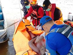 TENGGELAM DI SUNGAI BAUNG, SATU KORBAN DITEMUKAN MENINGGAL DUNIA, SATU KORBAN MASIH DALAM PENCARIAN