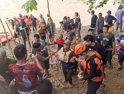 HAFIS KORBAN TENGGELAM DI SUNGAI RAWAS DITEMUKAN MENINGGAL DUNIA PADA HARI KEDUA PENCARIAN