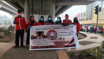 DAG Sumsel Bersama PMI Bagikan Masker, Bangun Kesadaran Warga Hadapi Kabut Asap