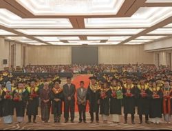 Wisuda Sarjana dan Magister , Unitas Palembang Lepas 277 Lulusan,  Tekankan Karakter dan Integritas Di Era Digital
