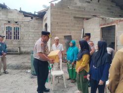 Kapolres Bangka Salurkan Bantuan kepada Korban Angin Puting Beliung di Desa Sempan