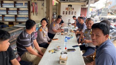 Ngopi Bareng Warga di Parittiga, Kapolres Bangka Barat Buka Ruang Aduan